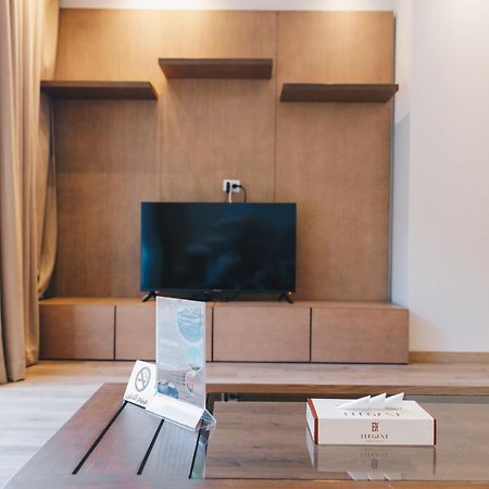 The Suites Near Auc By Elegant Il Il Cairo Esterno foto