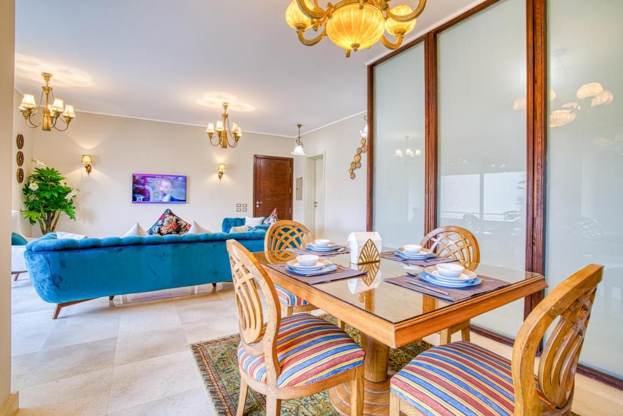 The Suites Near Auc By Elegant Il Il Cairo Esterno foto