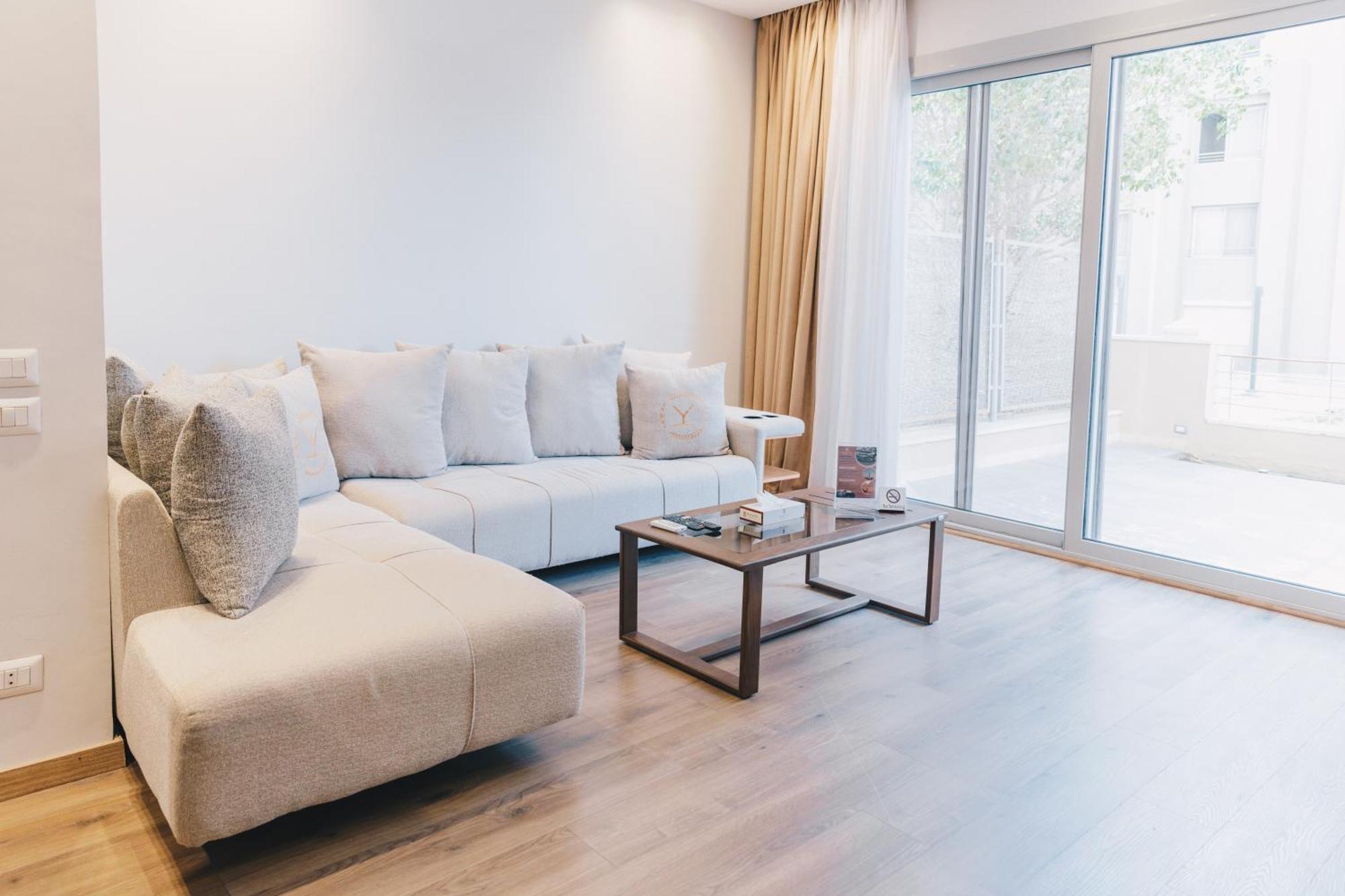 The Suites Near Auc By Elegant Il Il Cairo Esterno foto